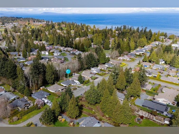 618 Yambury Road, Qualicum Beach, BC, V9K 1C5 - 9