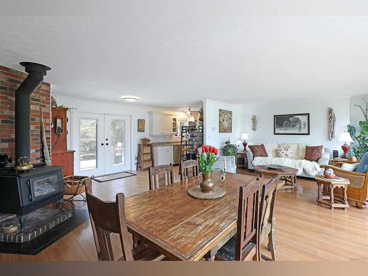 7616 Wente Way, Fanny Bay, BC, V0R 1W0 - 15