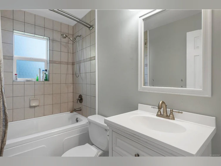560 6th Avenue, Campbell River, BC, V9W 3Z5 - 23