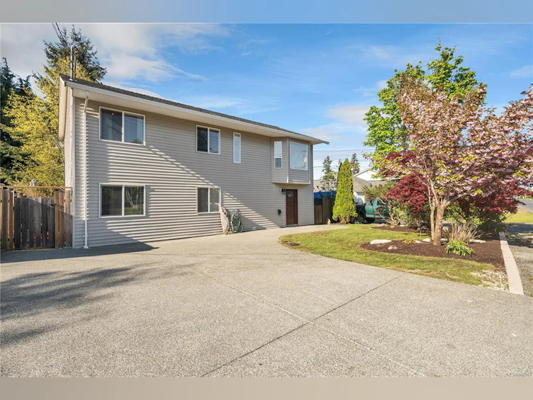 560 6th Avenue, Campbell River, BC, V9W 3Z5 - 36
