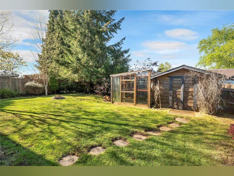 560 6th Avenue, Campbell River, BC, V9W 3Z5 - 31