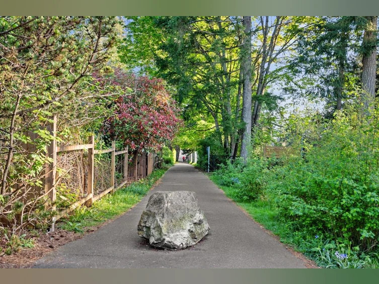 1589 Cedar Avenue, Comox, BC, V9M 2V6 - 43