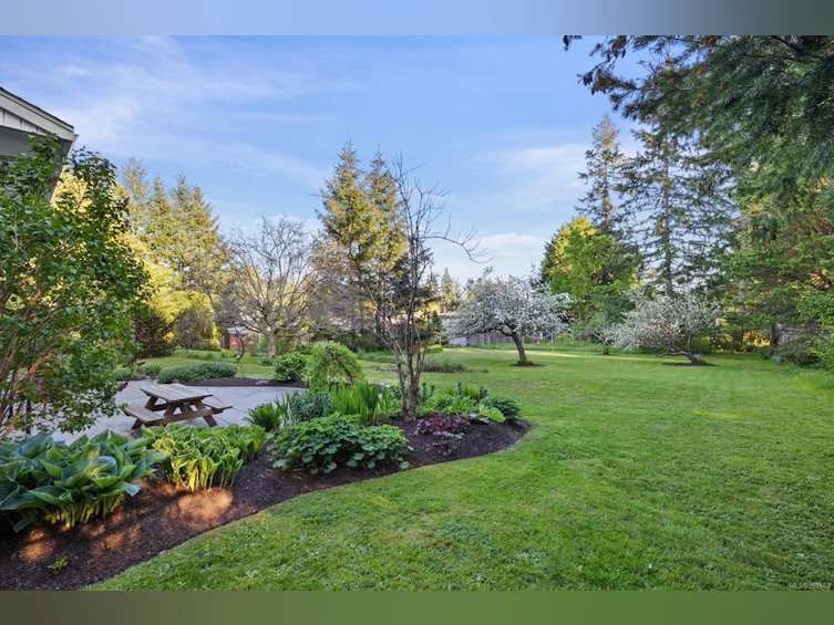 1589 Cedar Avenue, Comox, BC, V9M 2V6 - 7