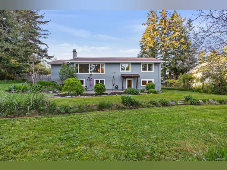 1589 Cedar Avenue, Comox, BC, V9M 2V6 - 38