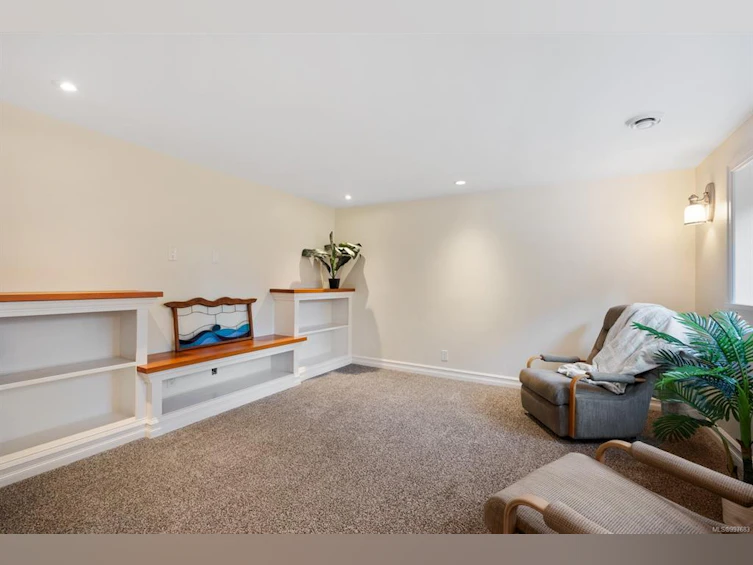 1589 Cedar Avenue, Comox, BC, V9M 2V6 - 6