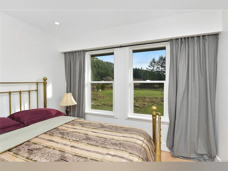 300 Wood Dale Drive, Mayne Island, BC, V0N 2J2 - 18