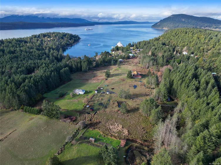 300 Wood Dale Drive, Mayne Island, BC, V0N 2J2 - 86