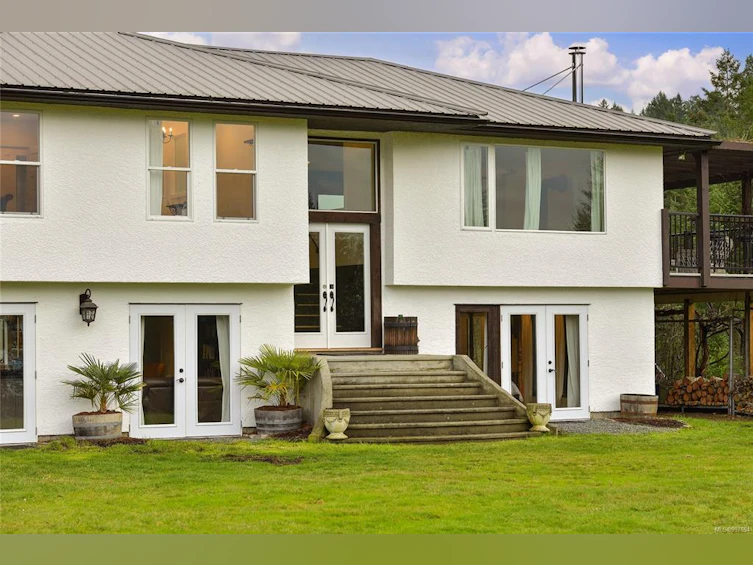 300 Wood Dale Drive, Mayne Island, BC, V0N 2J2 - 3