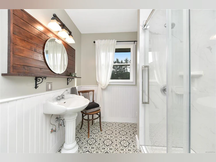 300 Wood Dale Drive, Mayne Island, BC, V0N 2J2 - 31