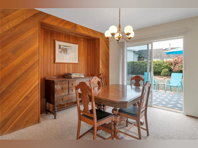 2460 S Island Highway, Campbell River, BC, V9W 1C6 - 9