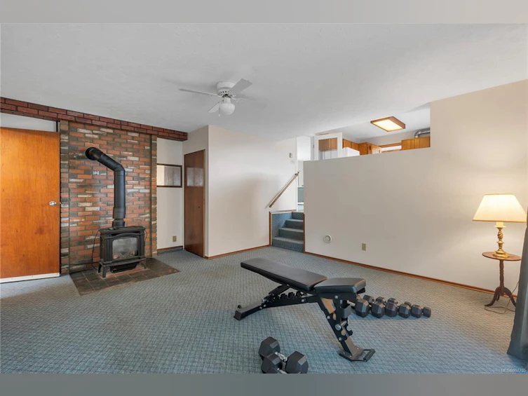 2460 S Island Highway, Campbell River, BC, V9W 1C6 - 33