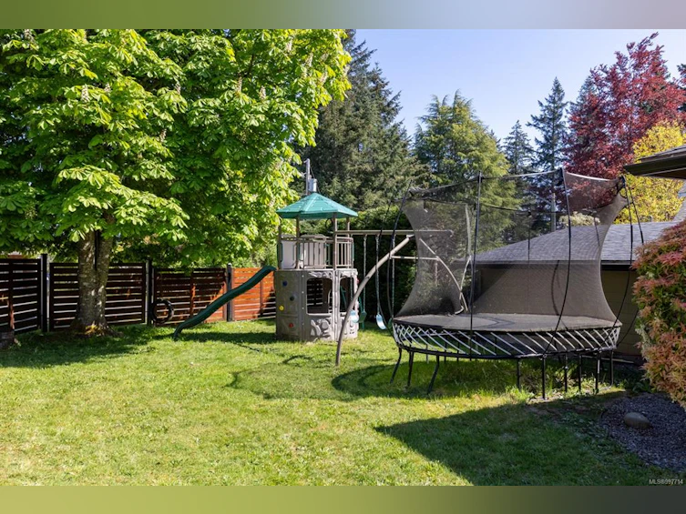 1639 E Centennial Avenue, Comox, BC, V9M 2V8 - 28