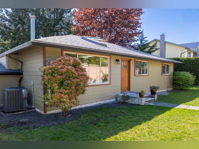 1639 E Centennial Avenue, Comox, BC, V9M 2V8 - 25