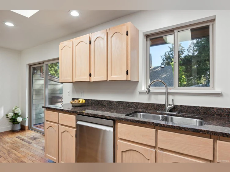 1639 E Centennial Avenue, Comox, BC, V9M 2V8 - 40