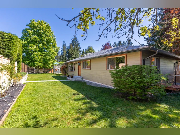 1639 E Centennial Avenue, Comox, BC, V9M 2V8 - 24