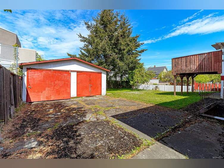 808 Princess Avenue, Victoria, BC, V8T 1K8 - 36