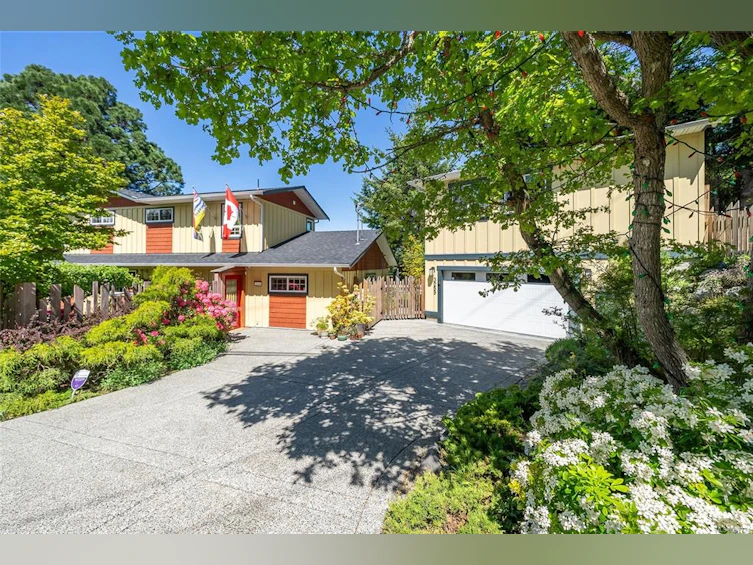 3259 Dolphin Drive, Nanoose, BC, V9P 9J1 - 2