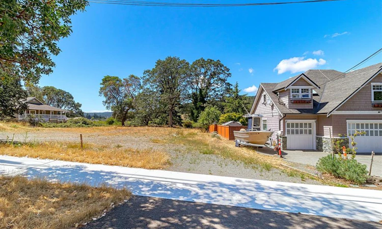 3158 Glen Lake Road