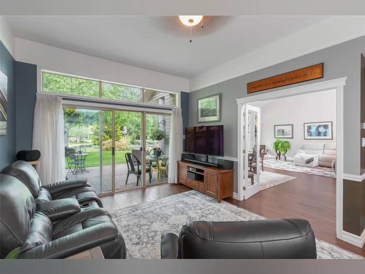 1227 Pond Place, French Creek, BC, V9P 2P8 - 4