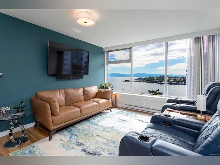 906-327 Maitland Street, Victoria, BC, V9A 7G7 - 3