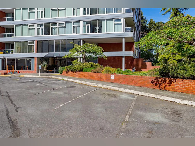 906-327 Maitland Street, Victoria, BC, V9A 7G7 - 35