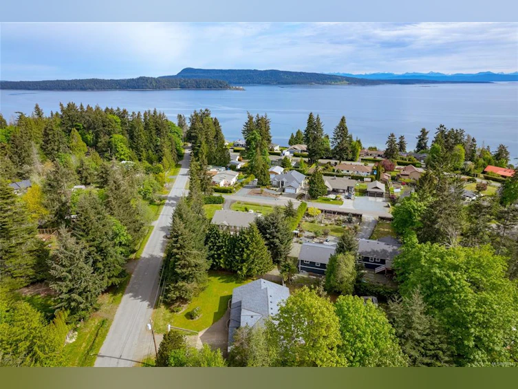 75 Jamieson Road, Bowser/Deep Bay, BC, V0R 1G0 - 11