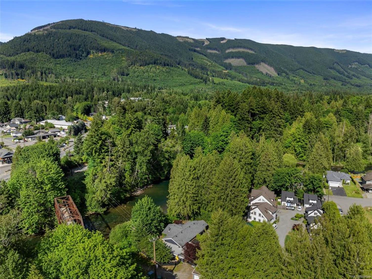 87 Nelson Road, Lake Cowichan, BC, V0R 2G0 - 52