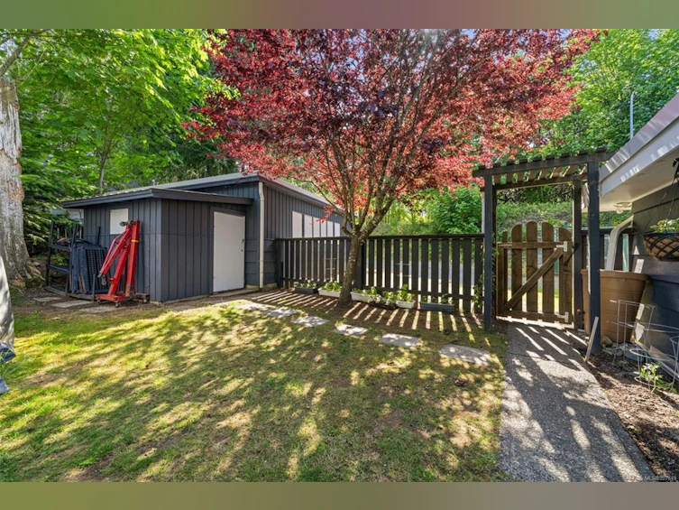 87 Nelson Road, Lake Cowichan, BC, V0R 2G0 - 5