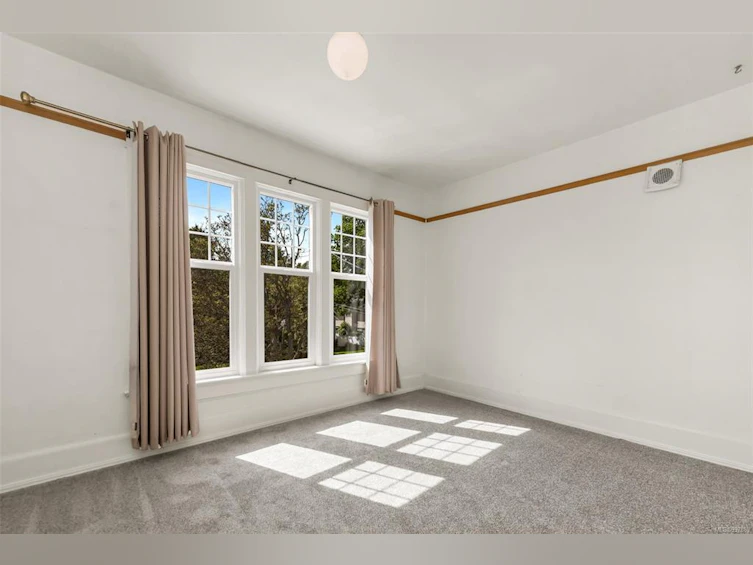 2651 Cedar Hill Road, Victoria, BC, V8T 3H1 - 25