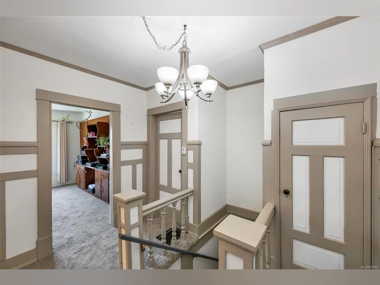 2651 Cedar Hill Road, Victoria, BC, V8T 3H1 - 17