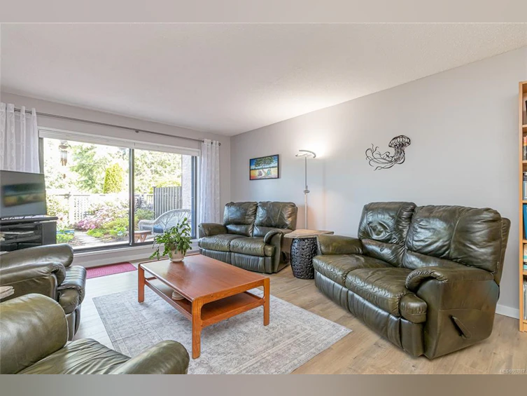 101-130 Sunningdale Road, Qualicum Beach, BC, V9K 1P9 - 2