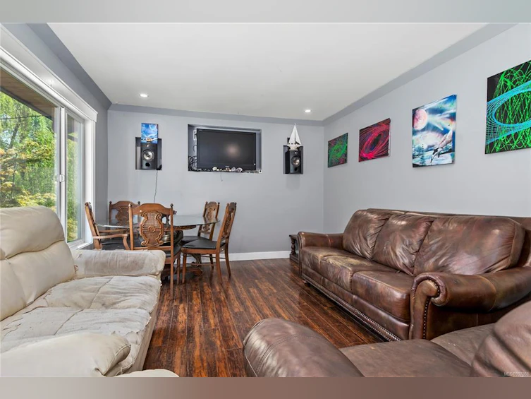 2307 Campbell River Road, Campbell River, BC, V9W 4N9 - 6