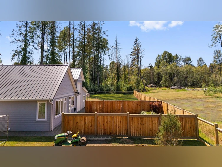 8757/8761 Oyster River Way, Black Creek, BC, V9J 1K5 - 77