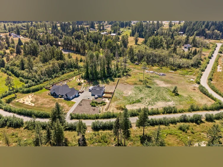 8757/8761 Oyster River Way, Black Creek, BC, V9J 1K5 - 72