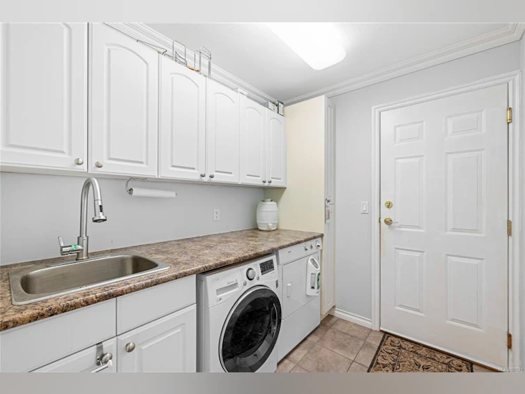 1084 Aery View Way, French Creek, BC, V9P 2N9 - 32