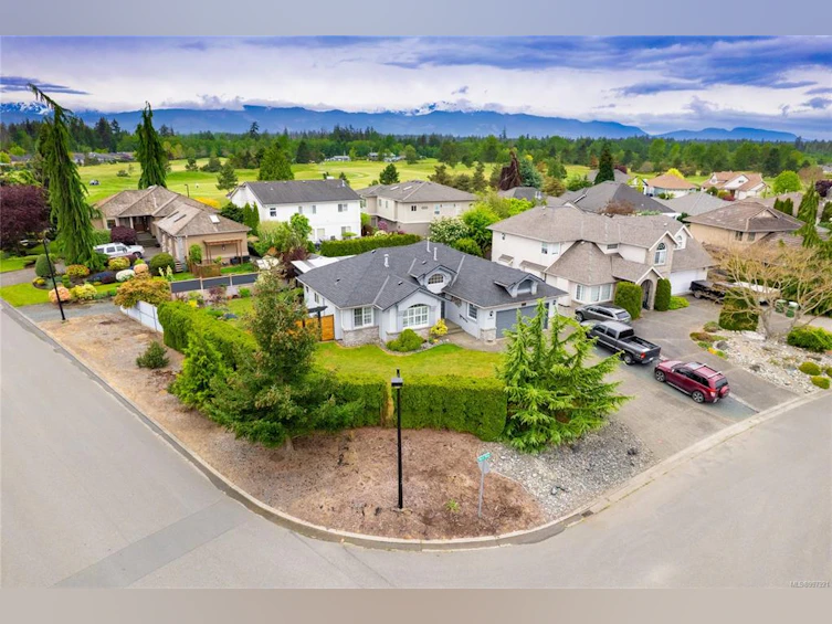 1084 Aery View Way, French Creek, BC, V9P 2N9
