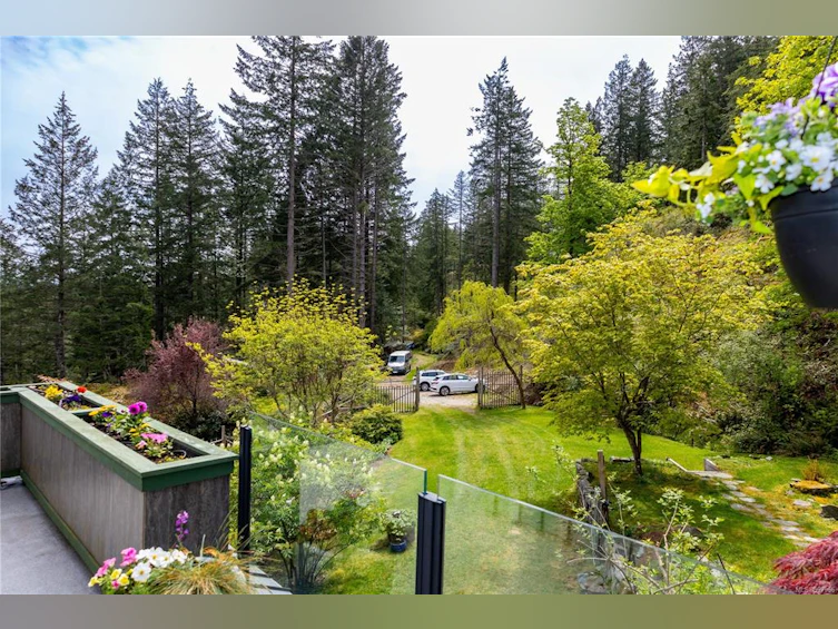 1821 Hyacinthe Bay Road, Quadra Island, BC, V0P 1H0 - 12