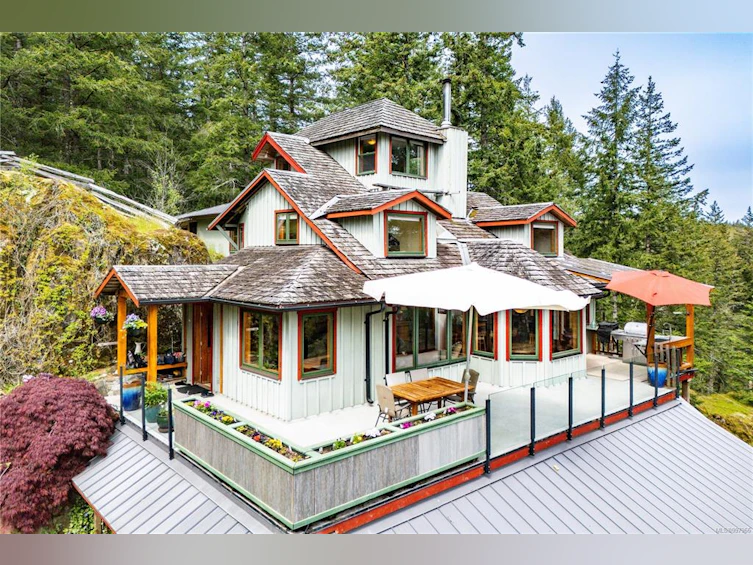 1821 Hyacinthe Bay Road, Quadra Island, BC, V0P 1H0 - 8