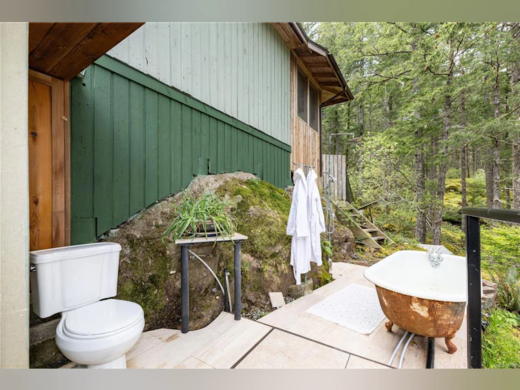 1821 Hyacinthe Bay Road, Quadra Island, BC, V0P 1H0 - 48