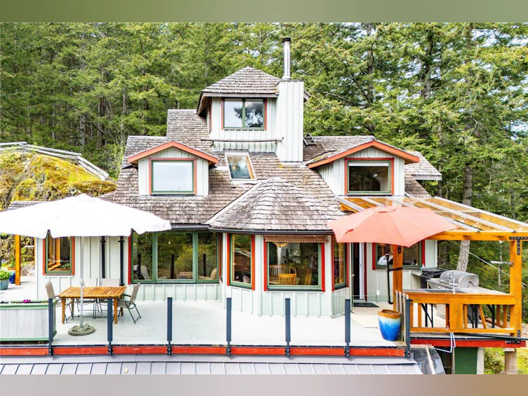 1821 Hyacinthe Bay Road, Quadra Island, BC, V0P 1H0 - 9