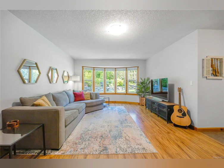 4299 Entrance Avenue, Ladysmith, BC, V9G 1M8 - 35
