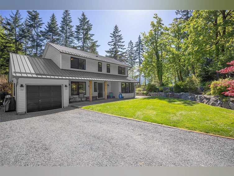 4299 Entrance Avenue, Ladysmith, BC, V9G 1M8 - 4