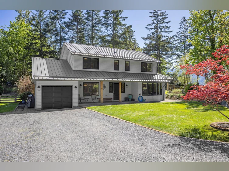 4299 Entrance Avenue, Ladysmith, BC, V9G 1M8