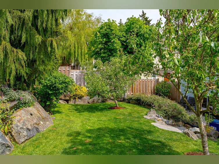 812 Kimberly Place, Saanich, BC, V8X 4R2 - 44