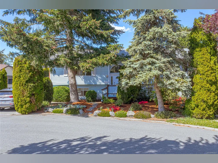 812 Kimberly Place, Saanich, BC, V8X 4R2 - 77