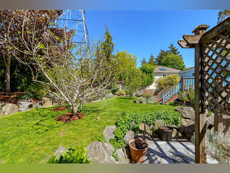 812 Kimberly Place, Saanich, BC, V8X 4R2 - 52