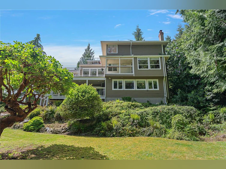 8612 E Echo Place, North Saanich, BC, V8L 5C7 - 41