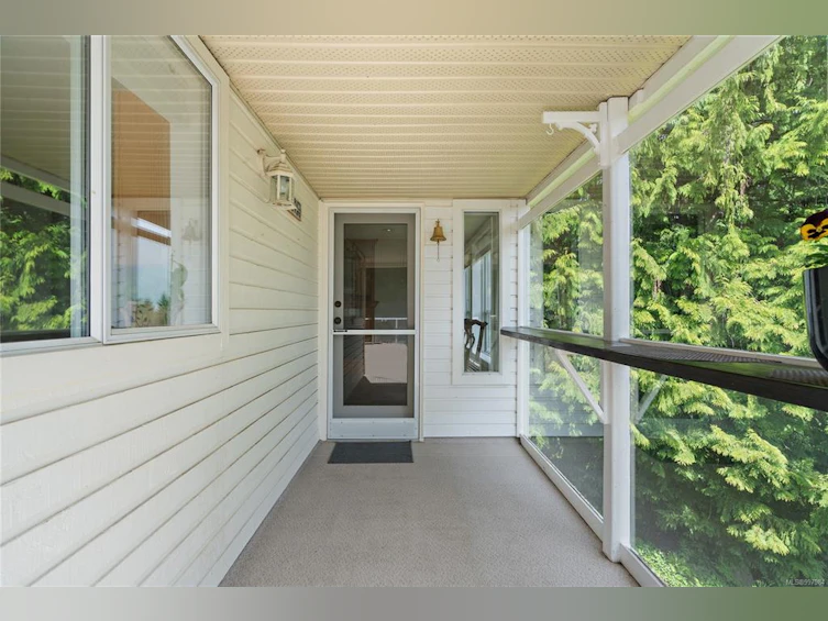8612 E Echo Place, North Saanich, BC, V8L 5C7 - 16