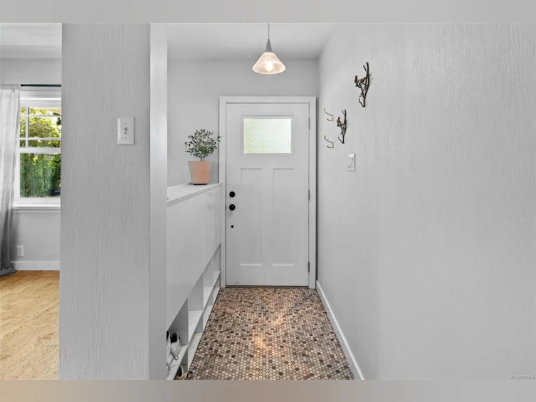 710 Cowper Street, Saanich, BC, V9A 2E9 - 20