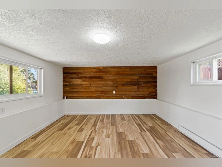 2957 Austin Avenue, Saanich, BC, V9A 2K9 - 26